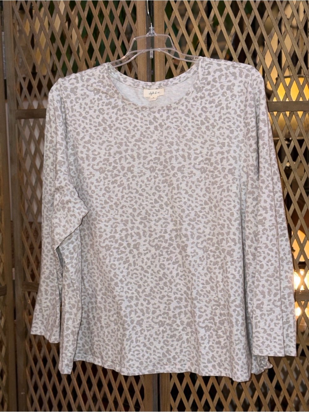 Style & Co. Light Gray Leopard-Print Long Sleeve Top